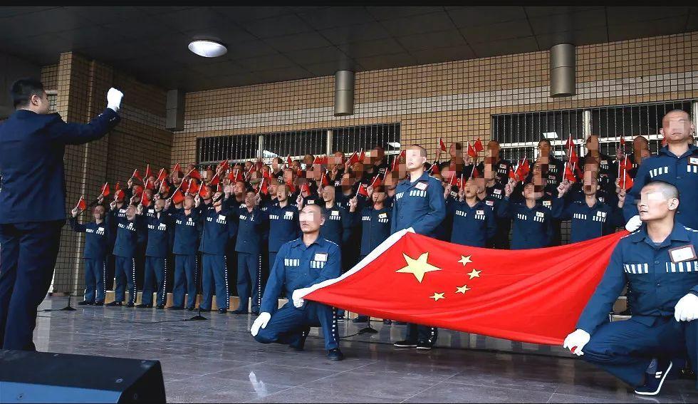小萌妹的甜美装扮